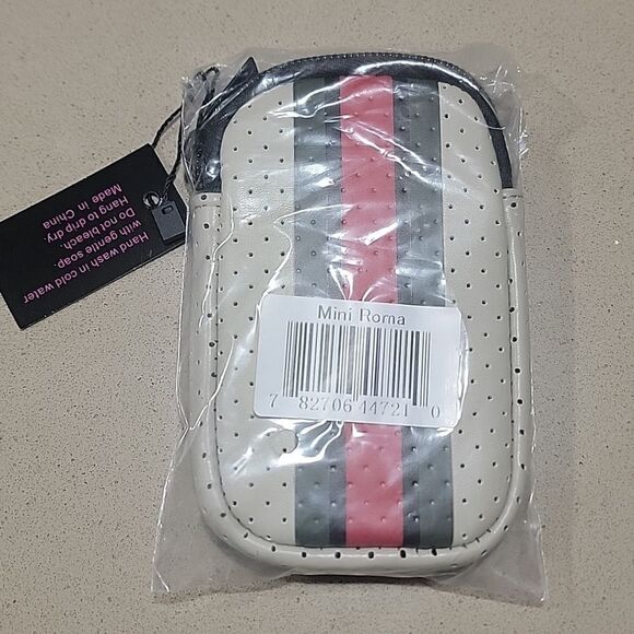 Haute Shore Mini Roma Earpod Pouch - Picture 8 of 11